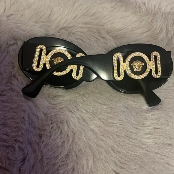 Versace oval glasses euc - Picture 2 of 8